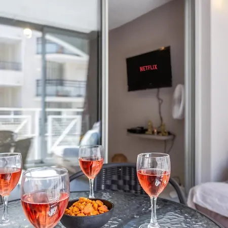Le Bricka - Hypercentre - Cosy - 2 Min From The Sea Apartamento Antibes