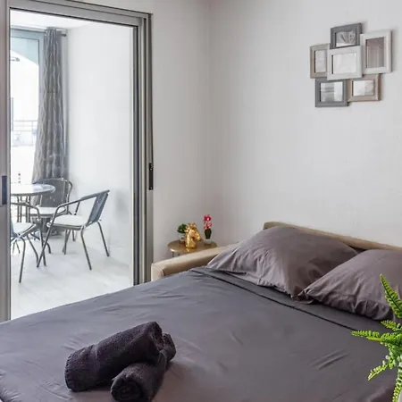 Le Bricka - Hypercentre - Cosy - 2 Min From The Sea * Αντίμπ