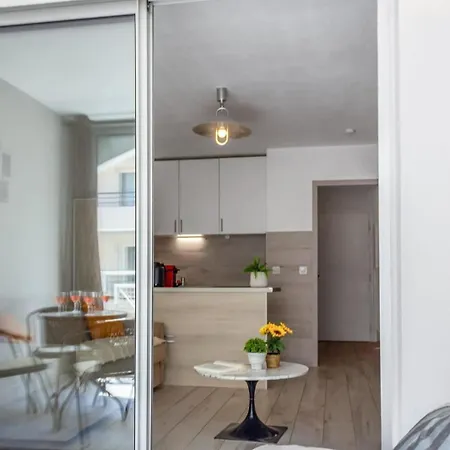 Le Bricka - Hypercentre - Cosy - 2 Min From The Sea Apartment
